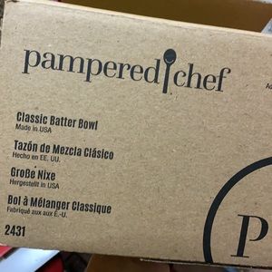 Pampered Chef classic batter bowl 2431